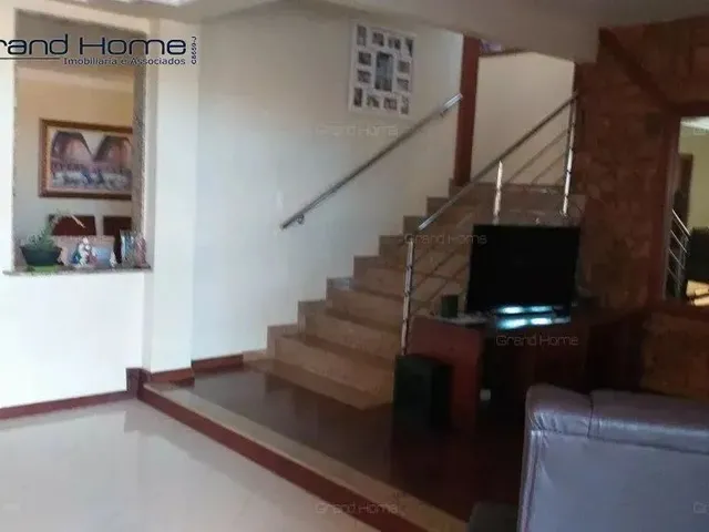 Imagem 6: Casa 4 Quartos em Interlagos