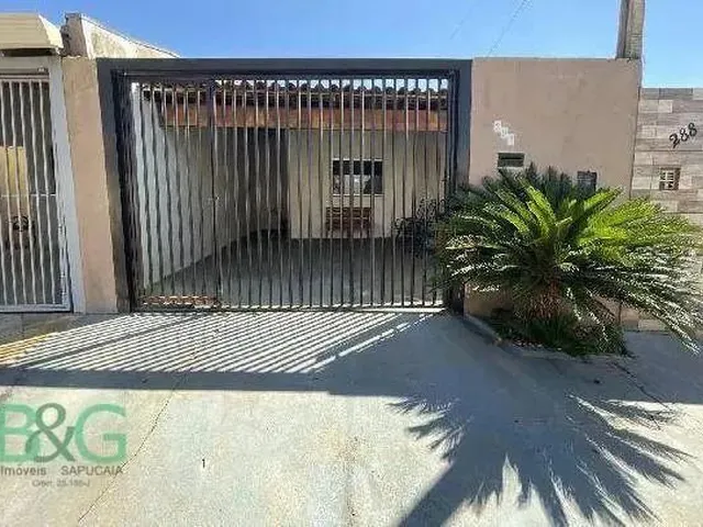 Imagem: A casa em condomínio possui 2 Dormitórios, 1 Banheiro,