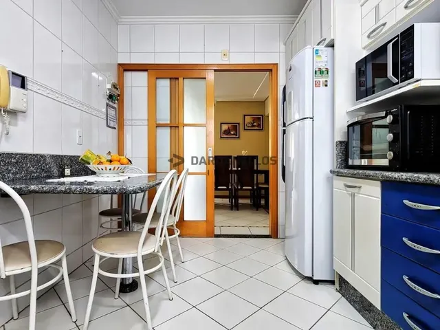 Imagem 12: Apartamento com 3 Quartos, 3 Vagas e Sacada com Churrasqueira no Centro