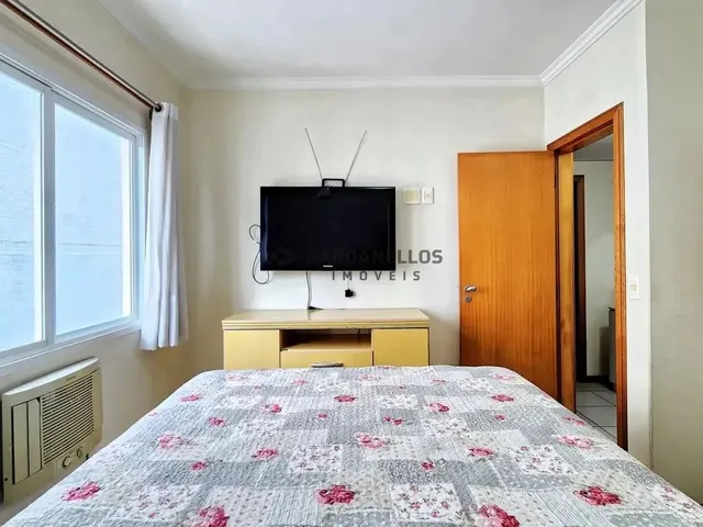 Imagem 11: Apartamento com 3 Quartos, 3 Vagas e Sacada com Churrasqueira no Centro