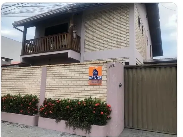 Imagem: Aluguel - Sobrado no Bairro Fazenda (Residencial