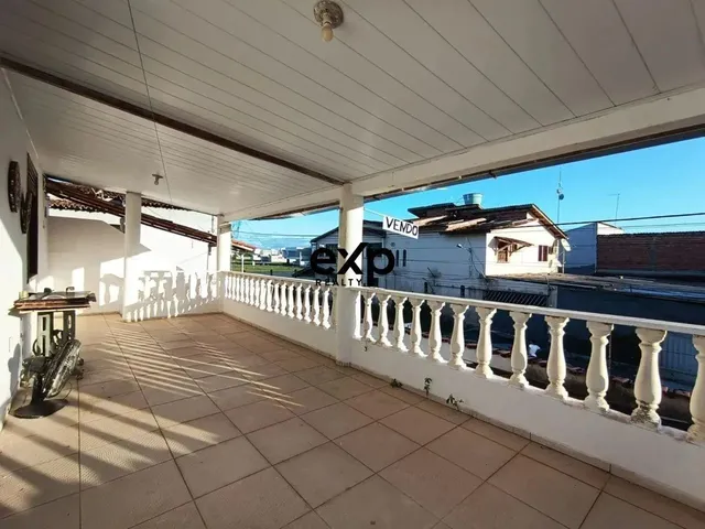 Imagem 3: Duas Casas para Venda em Valença Bahia, Proximo À Faculdade - 05 Quartos no Total