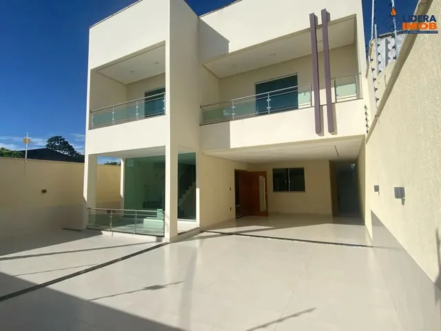 Imagem: Casa Residencial para Venda em Rua Pública