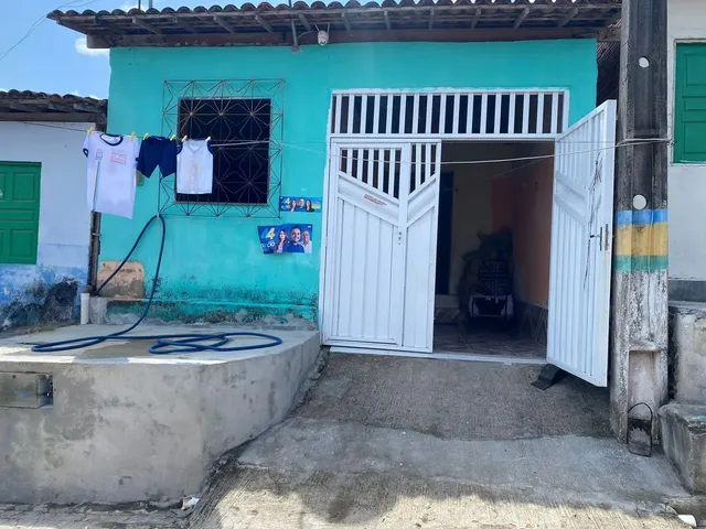 Imagem: A casa possui 2 Dormitórios, 1 Vaga na garagem e está