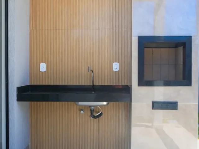 Imagem 11: Vendo Casa no Padang Beach