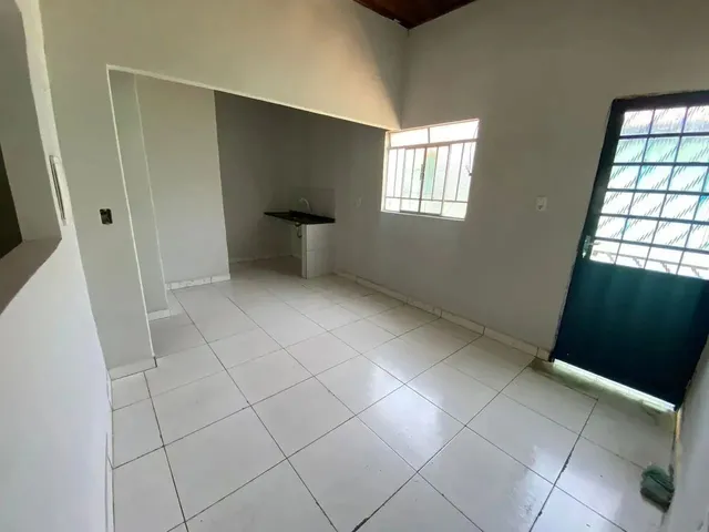 Imagem 6: Aluga-Se Casa no Cpa 4 - 5º Etapa em Cuiabá, Mt