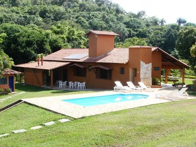 Imagem: Aluguel de Lindo Sitio com Rio na Região