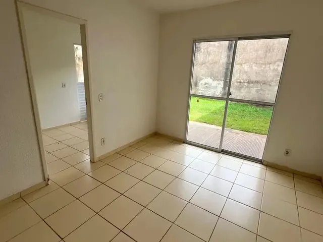 Imagem: Casa Térrea. Condomínio Fechado com 3