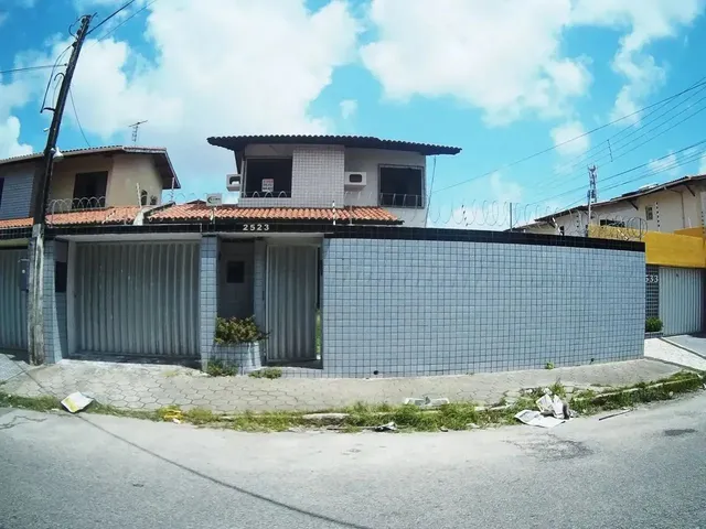 Imagem 2: Casa Duplex com 3 Suítes