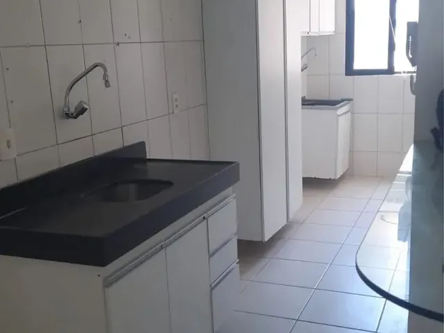 Imagem: O apartamento possui 3 Dormitórios, 1 Suíte, 2 Banheiros,