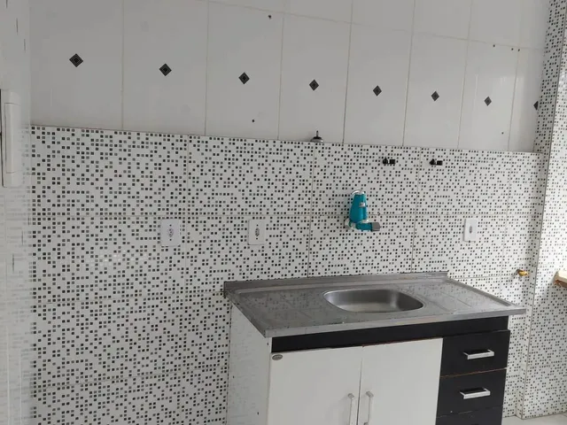 Imagem 15: Alugo Ou Vendo Apt. Reformado com 2Qts no Petrópolis
