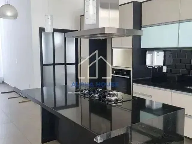 Imagem: Linda Casa À Venda com 03 Dormitórios