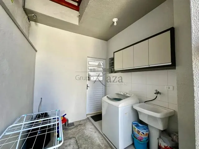 Imagem 2: Oportunidade - Casa - Jardim das Oliveiras - Jacareí - 3 Dormitórios - 70M²
