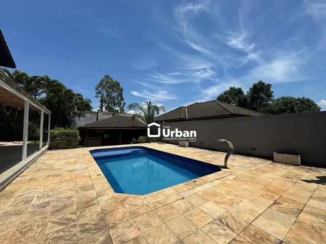 Imagem: Casa com 3 Dormitórios para Alugar, 250