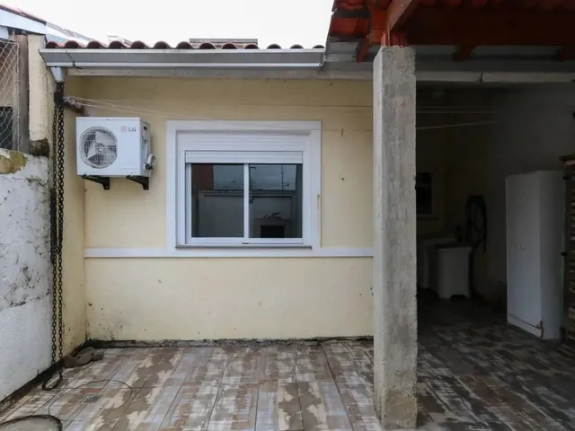 Imagem 3: Casa com 2 Quartos para Alugar no Bairro Olaria com 65M²