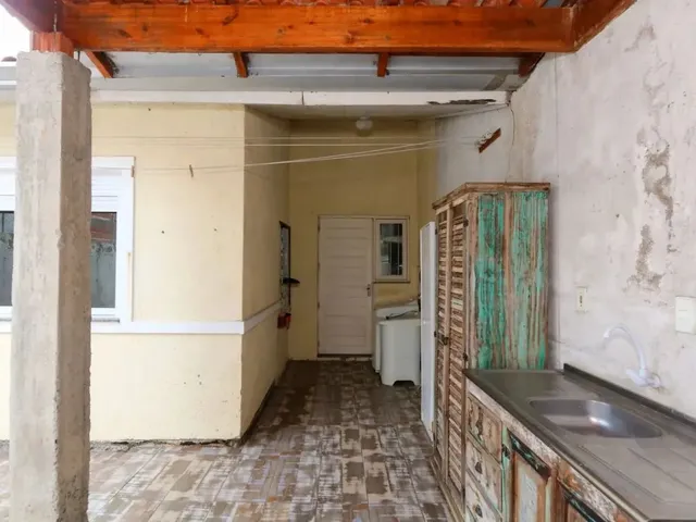 Imagem 4: Casa com 2 Quartos para Alugar no Bairro Olaria com 65M²