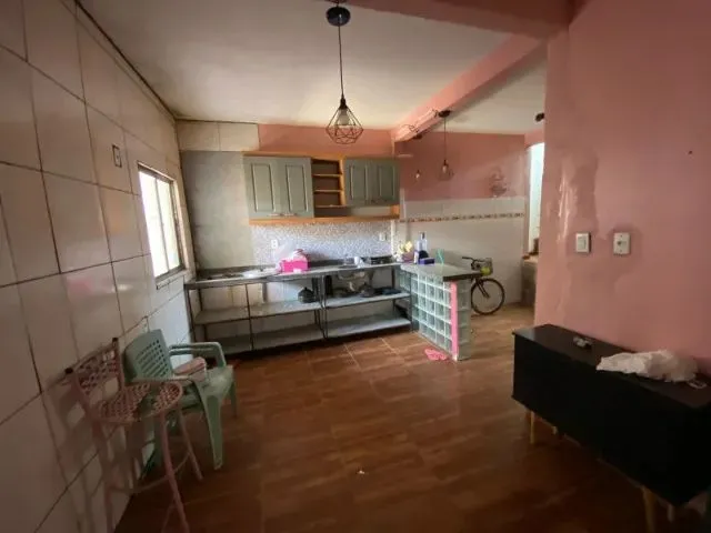 Imagem 5: Vendo Casa Triplex com Ponto Comercial Anjo da Guarda 4 Quartos
