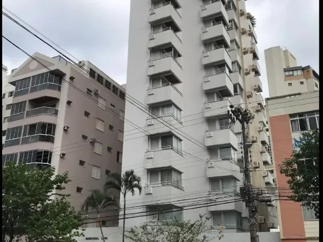 Imagem 1: Quarto Av. Mauro Ramos Prox. Shopping (Apenas Moças