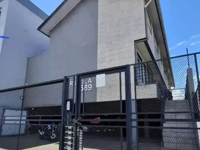 Imagem: Vendo Sobrado no Desvio Rizzo,Entrada Conjunta