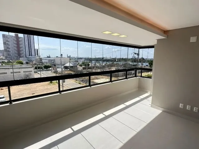 Imagem: Apartamento Luxuoso na Orla, Disponível