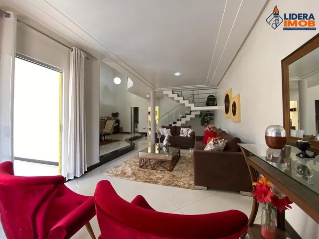 Imagem: Casa Residencial para Venda em Rua Pública