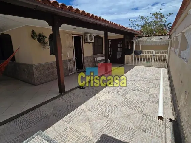 Imagem: Casa com 4 Dormitórios À Venda, 200 M²