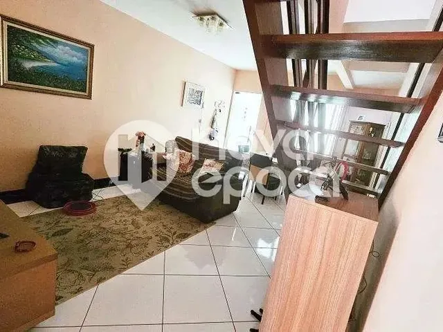 Imagem: A casa em condomínio possui 2 Dormitórios, 1 Suíte, 3