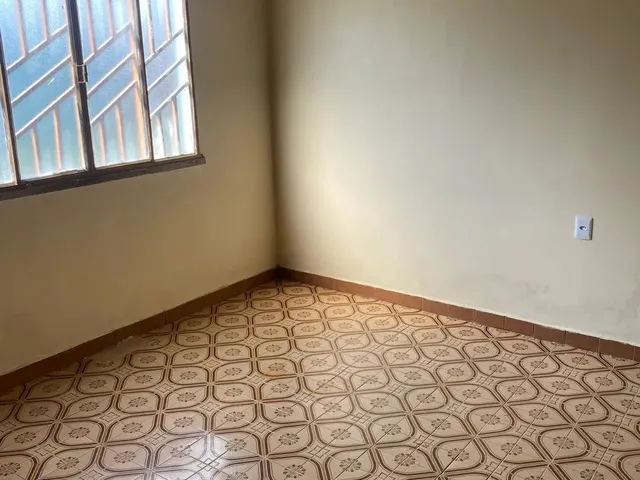 Imagem: Aluga- Se Está Casa !
