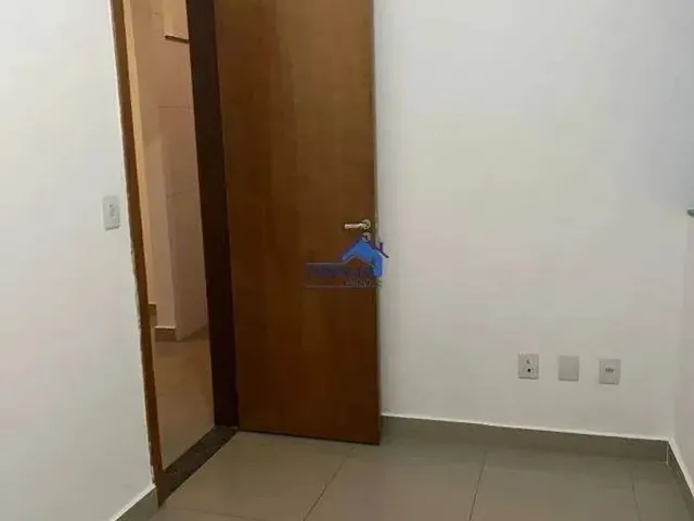 Imagem: Apartamento com 2 Quartos e Área Externa