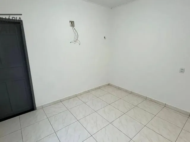 Imagem 10: Casa com 1 Dormitório para Alugar, 180 M² por R$ 2.200,00/Mês - Cinturão Verde - Boa