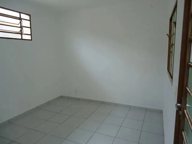 Imagem 2: Imóvel para Aluguel Tem 30 Metros Quadrados com 1 Quarto em Esplanada - Belo Horizonte
