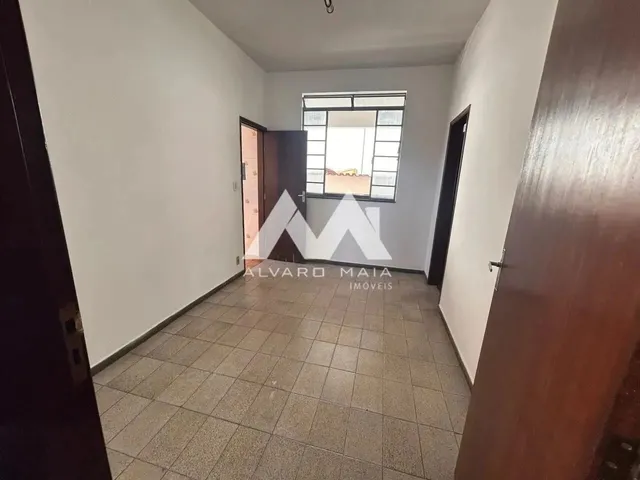 Imagem: Casa de 3 Quartos para Locação no santa