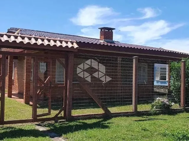Imagem: Casa À Venda com 5 Quartos 3 Banheiros