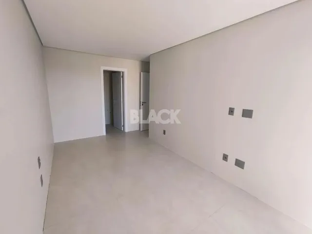 Imagem 8: Cobertura Perto da Lagoa do Violão em Torres Rs