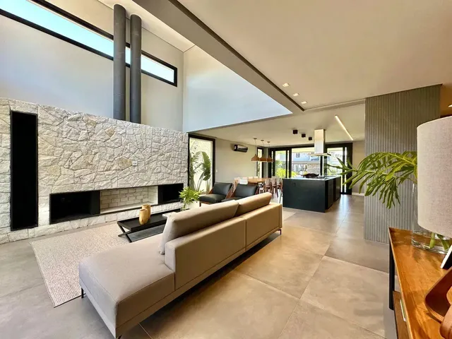 Imagem: Sobrado com Piscina Beira Lago, Mobiliado