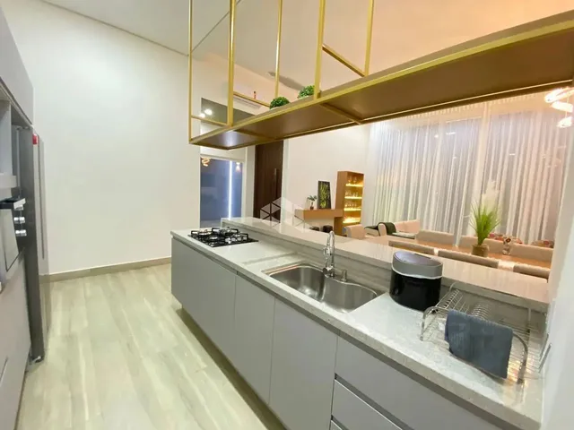 Imagem 3: Casa Térrea em Condomínio com 4 Suítes Mobiliada e Decorada no Terrasul em Capão Da