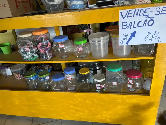 Imagem 2: Vende-Se Balcão de Mercearia em Perfeito Estado Já Vem com Gaveta