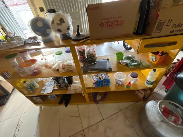 Imagem 5: Vende-Se Balcão de Mercearia em Perfeito Estado Já Vem com Gaveta