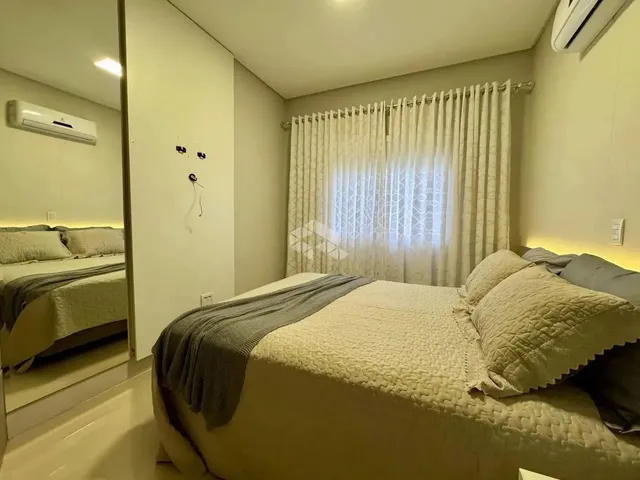 Imagem 14: Casa com 4 Suítes, Térrea Mobiliada e Decorado com Piscina, no Condomínio Fechado