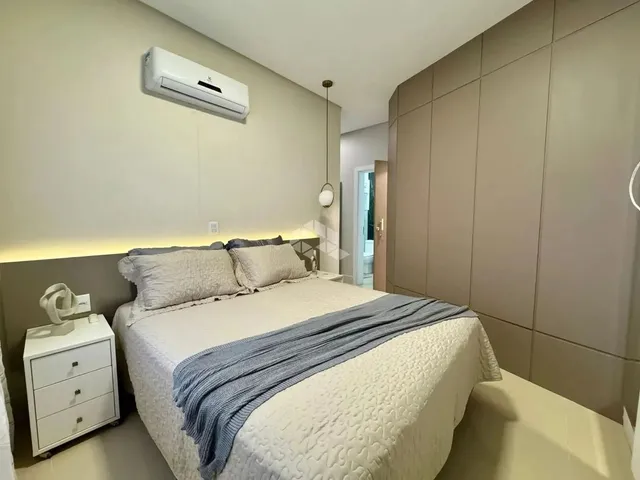 Imagem 13: Casa com 4 Suítes, Térrea Mobiliada e Decorado com Piscina, no Condomínio Fechado