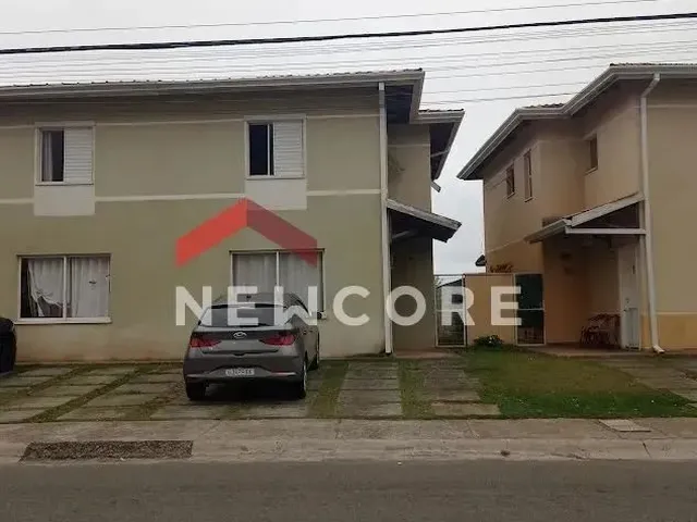 Imagem: Casa de Condomínio em Rua dos Coqueirais