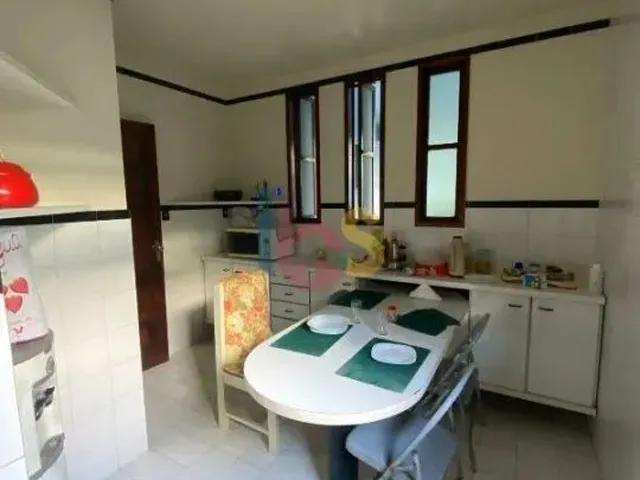 Imagem 3: Alugo Casa Ampla com Dois Pavimentos