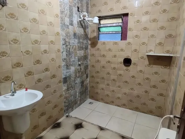 Imagem 5: Térrea para Aluguel e Venda Tem 420 Metros Quadrados com 3 Quartos em Centauro