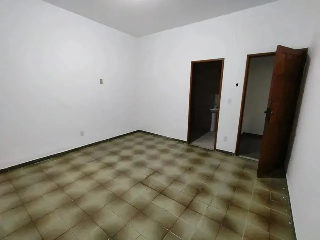 Imagem 11: Térrea para Aluguel e Venda Tem 420 Metros Quadrados com 3 Quartos em Centauro
