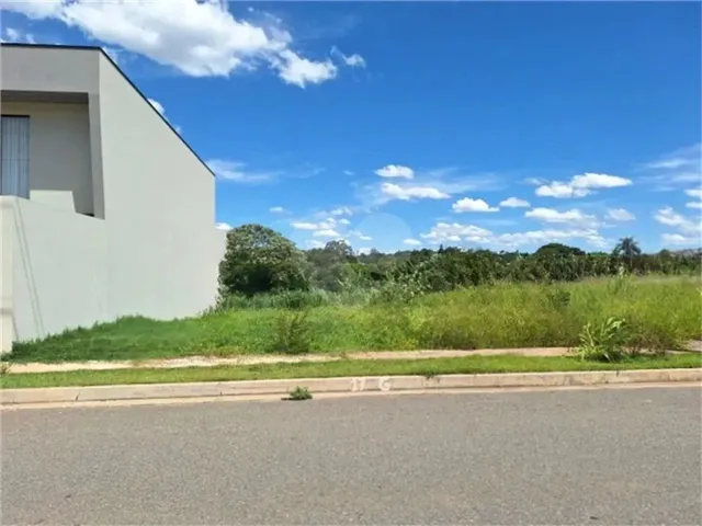 Imagem: Terreno com 1 Quartos À Venda em Pinheirinho