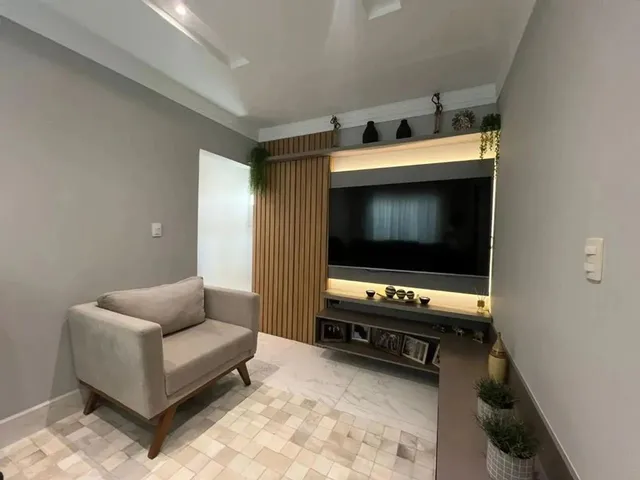 Imagem 6: Sobrado À Venda em Maringá, Jardim Monte Rei, com 3 Quartos, com 204.41 M²