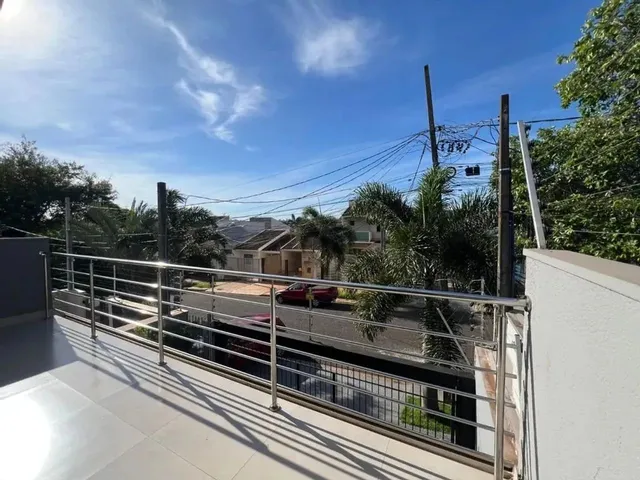Imagem 3: Sobrado À Venda em Maringá, Jardim Monte Rei, com 3 Quartos, com 204.41 M²