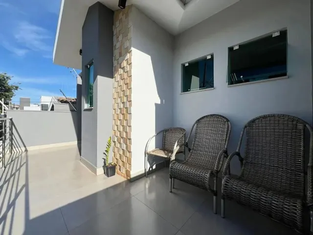 Imagem 8: Sobrado À Venda em Maringá, Jardim Monte Rei, com 3 Quartos, com 204.41 M²
