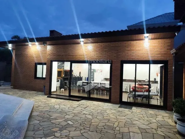 Imagem 12: Casa com 5 Dormitórios( Sendo Que 2 São Suítes) para Alugar, 279 M² por R