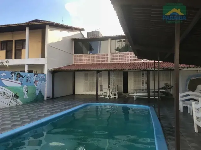 Imagem: A casa possui 5 Dormitórios, 6 Suítes, 5 Banheiros, 1